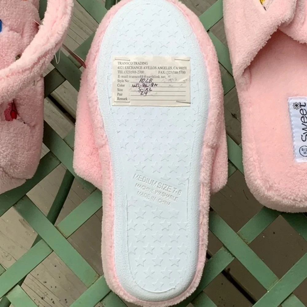 Slippers - Picture 4 of 5